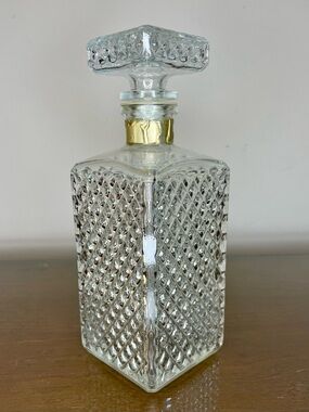 Vintage Decanter, Clear Pressed-Glass Diamond Pattern, Made In Italy, 700mL, MCM